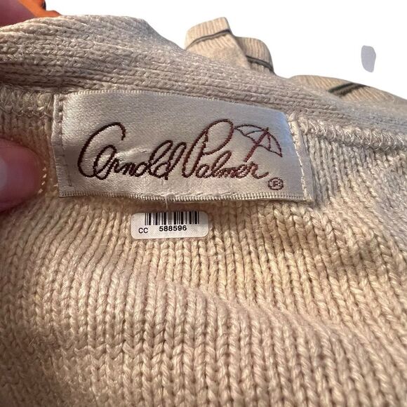 Arnold Palmer Biege gold cardigan. Size large - Picture 3 of 9